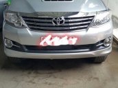 Bán ô tô Toyota Fortuner sản xuất năm 2016, màu bạc chính chủ, giá tốt