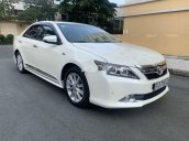 Bán Toyota Camry 2.5G đời 2013, màu trắng xe gia đình