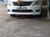 Bán xe Toyota Innova 2014, màu trắng, giá tốt