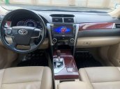 Bán Toyota Camry 2.5G đời 2013, màu trắng xe gia đình