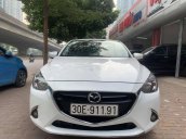 Bán Mazda 2 sản xuất năm 2015, màu trắng, chính chủ