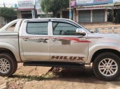 Bán Toyota Hilux đời 2011, màu bạc, xe nhập, số sàn