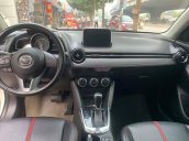 Bán Mazda 2 sản xuất năm 2015, màu trắng, chính chủ