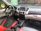 Cần bán Mitsubishi Triton đời 2010, màu xám (ghi), nhập khẩu