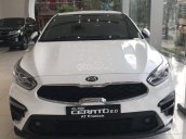 Cần bán chiếc xe Kia Cerato, 2019, màu trắng, giá cực kì hấp dẫn