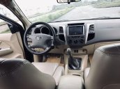 Bán ô tô Toyota Fortuner 2011, màu đen xe nguyên bản