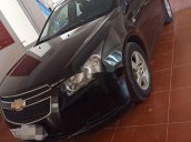 Cần bán lại xe Chevrolet Cruze sản xuất năm 2011, màu đen xe nguyên bản