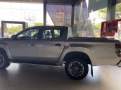 Bán Mitsubishi Triton đời 2019, màu bạc, nhập khẩu