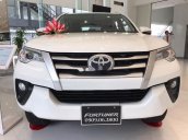 Cần bán Toyota Fortuner đời 2019, màu trắng, 963 triệu