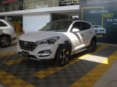 Bán xe Hyundai Tucson Turbo 1.6 AT sản xuất 2019, màu trắng