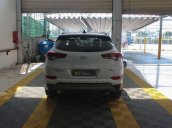 Bán xe Hyundai Tucson Turbo 1.6 AT sản xuất 2019, màu trắng