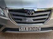 Bán Toyota Innova đời 2014, màu bạc, giá tốt