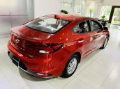 Hyundai Elantra giá bán cạnh tranh, khuyến mãi quà tặng phụ kiện giá trị thật, xe sẵn giao ngay