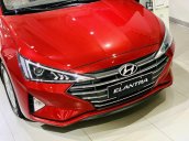 Hyundai Elantra giá bán cạnh tranh, khuyến mãi quà tặng phụ kiện giá trị thật, xe sẵn giao ngay