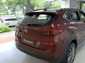 Hyundai Tucson giá bán cạnh tranh, quà tặng khuyến mãi phụ kiện giá trị thật