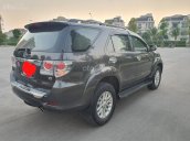 Chính chủ bán chiếc Toyota Fortuner năm 2012, biển Hà Nội