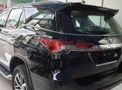 Bán xe Toyota Fortuner đời 2019, màu đen