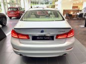 Bán xe BMW 520i sản xuất 2019, màu trắng, nhập khẩu nguyên chiếc