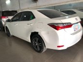 Bán Toyota Corolla Altis 2.0V 2017, màu trắng như mới