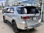 Cần bán gấp Toyota Fortuner sản xuất 2016, màu bạc còn mới