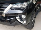 Bán xe Toyota Fortuner đời 2019, màu đen