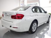 Bán xe BMW 320i năm sản xuất 2018, màu trắng, xe nhập