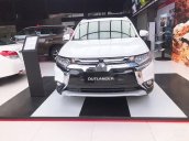 Bán Mitsubishi Outlander 2019, màu trắng, giao xe nhanh