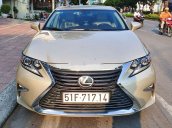 Cần bán xe Lexus ES sản xuất năm 2016, màu vàng, nhập khẩu còn mới