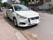 Bán ô tô Hyundai Accent đời 2018, màu trắng còn mới