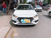 Bán ô tô Hyundai Accent đời 2018, màu trắng còn mới