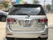 Bán Toyota Fortuner 2.5G đời 2015, màu bạc số sàn