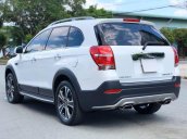 Cần bán Chevrolet Captiva sản xuất 2016 giá cạnh tranh