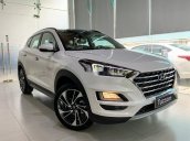 Bán Hyundai Tucson đời 2019, màu trắng, tặng gói phụ kiện