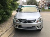 Bán Mitsubishi Zinger 2010, màu bạc còn mới, giá chỉ 335 triệu