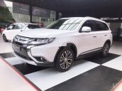 Bán Mitsubishi Outlander 2019, màu trắng, giao xe nhanh