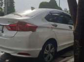 Cần bán xe Honda City năm 2014, màu trắng còn mới