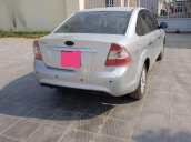 Cần bán gấp Ford Focus 2009, màu bạc số sàn, 215tr