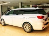 Bán xe Kia Sedona 2018, màu trắng, nhập khẩu, mới hoàn toàn