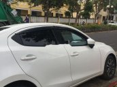 Bán xe Mazda 2 đời 2018, màu trắng giá cạnh tranh