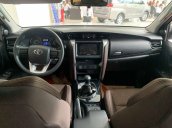 Bán Toyota Fortuner năm 2019, màu trắng, giao xe nhanh