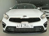 Cần bán lại xe Kia Cerato năm sản xuất 2018, màu trắng còn mới