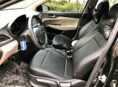 Bán ô tô Hyundai Accent sản xuất 2018, màu đen, giá 490tr