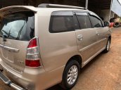 Bán Toyota Innova E sản xuất năm 2013, màu vàng, 425 triệu