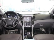 Bán xe Hyundai Sonata 2.0AT 2012, màu bạc, nhập khẩu nguyên chiếc