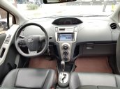 Cần bán lại xe Toyota Yaris bản RS, đời 2013 còn rất mới, giá tốt