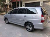 Bán Toyota Innova đời 2014, màu bạc, chính chủ, giá tốt