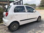 Cần bán gấp Chevrolet Spark đời 2011, màu trắng, nhập khẩu còn mới, 110tr