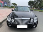 Cần bán xe Mercedes E class đời 2006, màu đen còn mới, 390tr