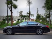 Cần bán lại xe Mercedes S class đời 2017, màu đen còn mới