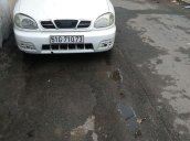 Bán Daewoo Lanos năm sản xuất 2001, màu trắng, giá chỉ 72 triệu